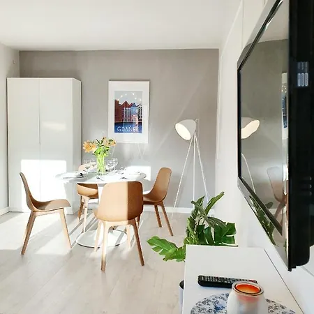 Comfy - Old Town Marine Apartment Gdansk