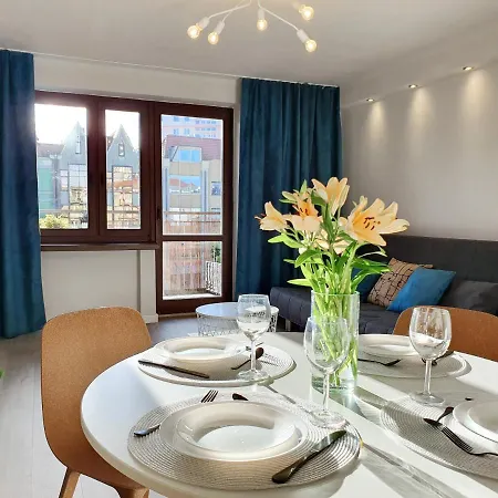 Comfy - Old Town Marine Apartment *